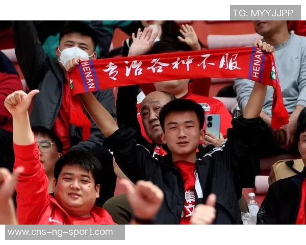 五人制足球联赛热潮来袭球迷热情高涨展现青春活力与团队精神 五人制足球联赛热潮来袭球迷热情高涨展现青春活力与团队精神