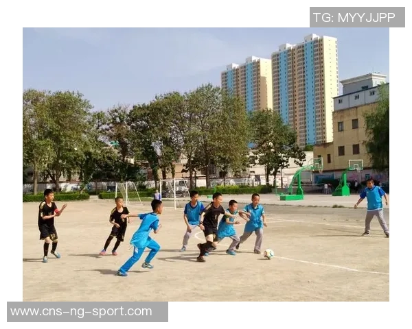 足球史的演变与发展探究从古代起源到现代盛况的全景回顾 足球史的演变与发展探究从古代起源到现代盛况的全景回顾